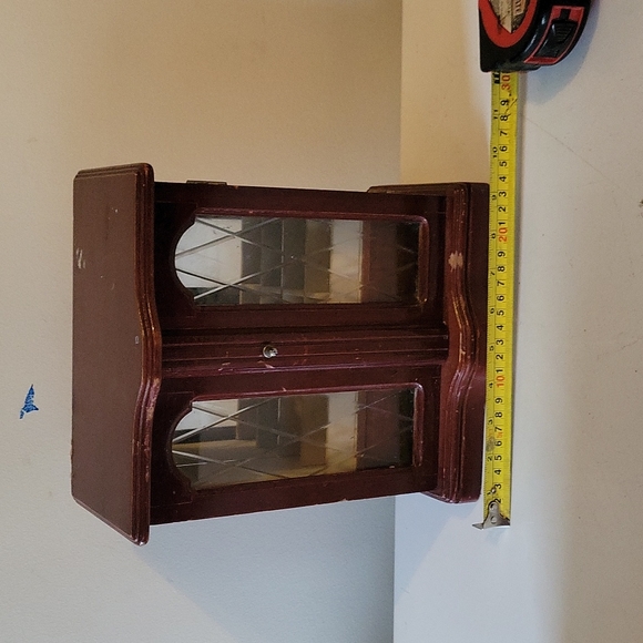 Wooden Jewelry holder with glass door - Picture 8 of 9